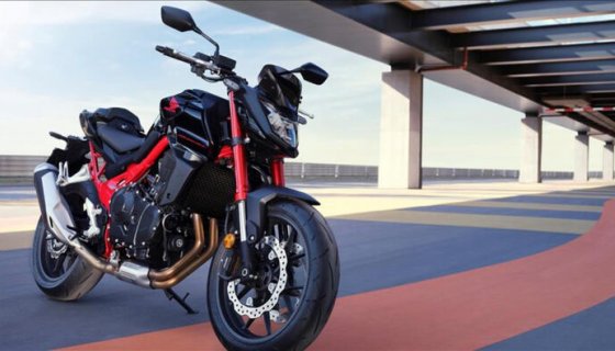 Honda'nın Hornet modeli yeniden Türkiye'de satışa sunuluyor