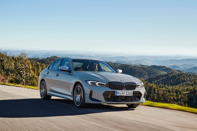 Yenilenen BMW 3 Serisi Türkiye'de