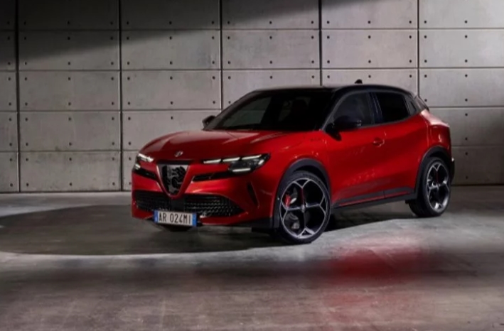 Alfa Romeo, MILANO’nun dünya prömiyerini gerçekleştirdi