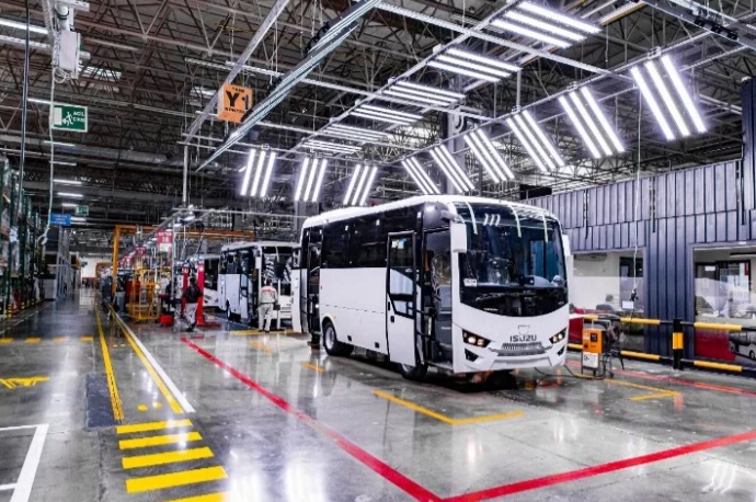 Anadolu Isuzu midibüs ihracatında 20. kez şampiyon