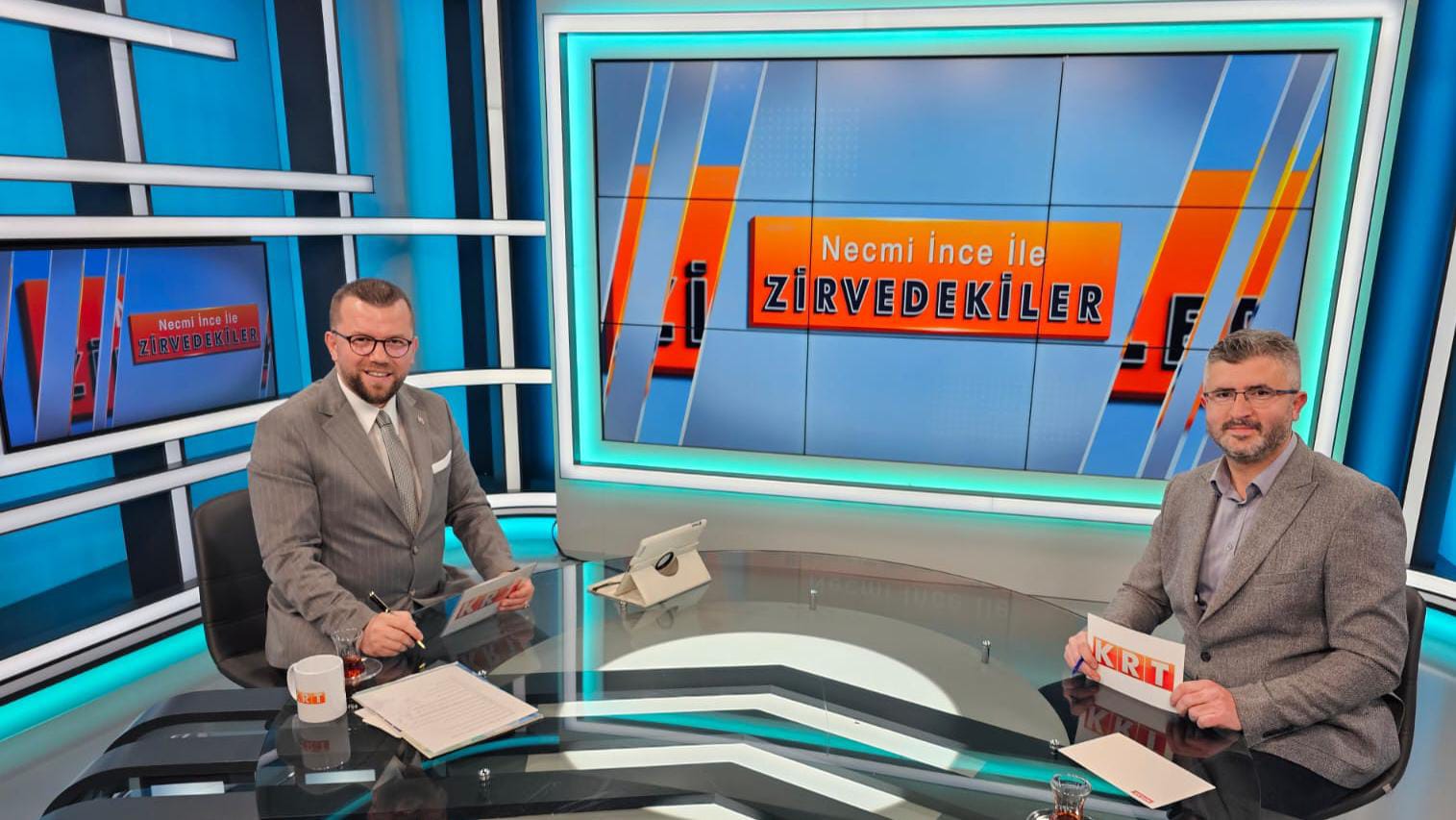 ZİRVEDEKİLER programının bu haftaki  konuğu İBRAHİM HACIOĞLU olacak!