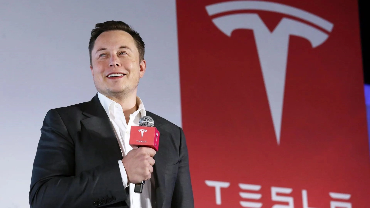 Tesla sahipleri araçlarından kurtulmak istiyor; 2. el ilanlarında patlama yaşandı